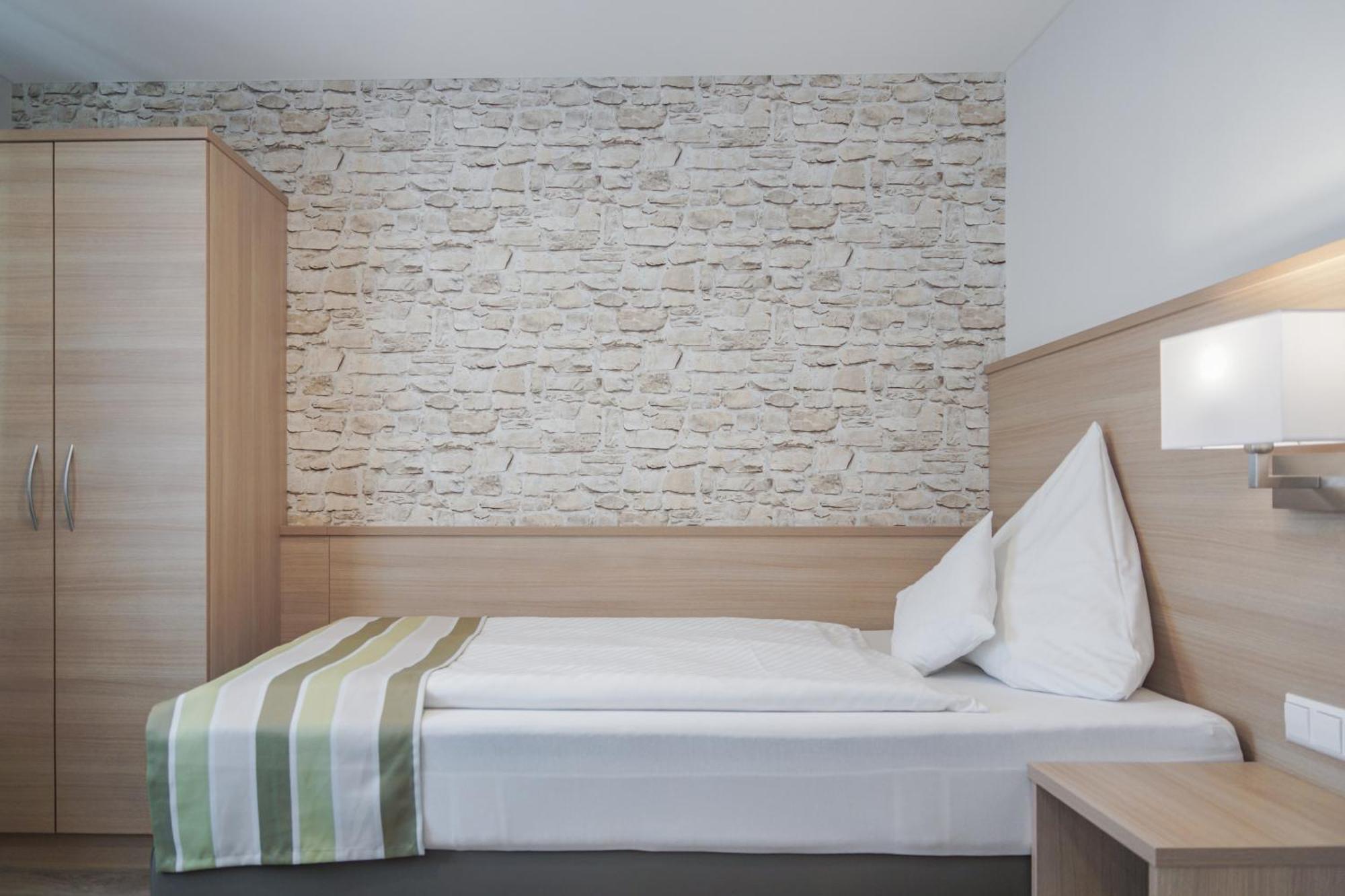 Hotel Garni In Der Breite Albstadt Extérieur photo